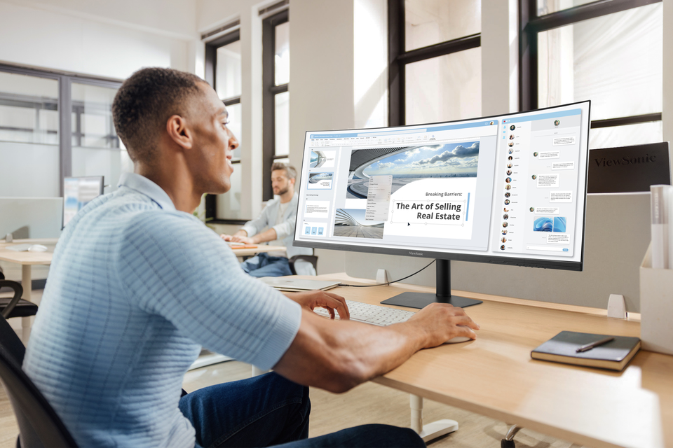 Ergonomische werkplek met eenkabeloplossing 1