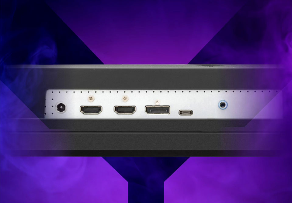 Prim-plan al porturilor pentru monitorul de jocuri, inclusiv HDMI, DisplayPort și USB-C.