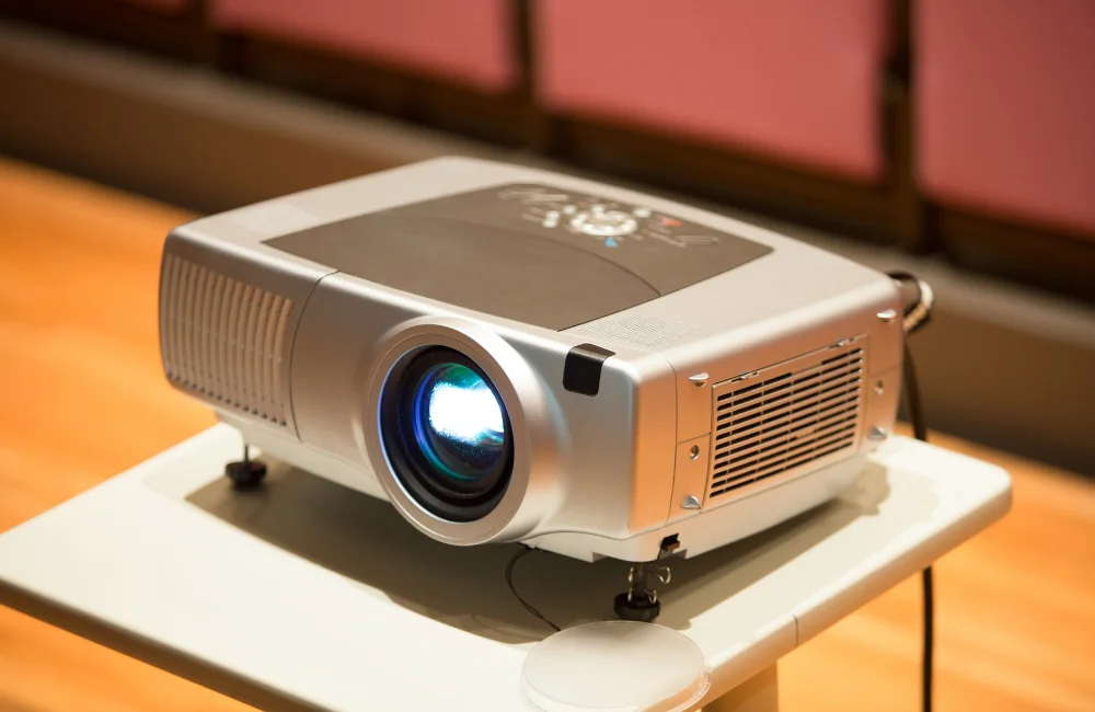 เครื่องฉายจอโปรเจคเตอร์ 4K